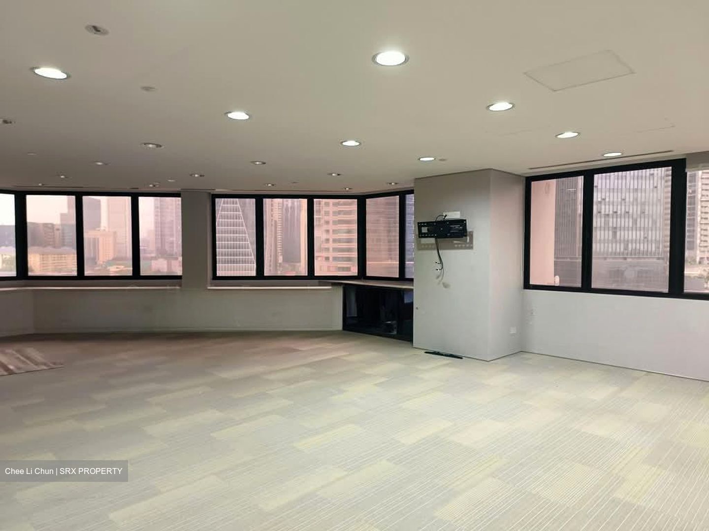 International Plaza (D2), Office #528455541
